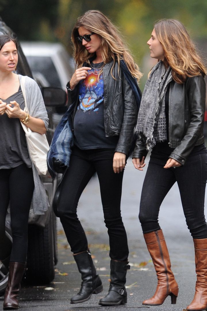 Gisele knows pregnancy is all about comfort.
