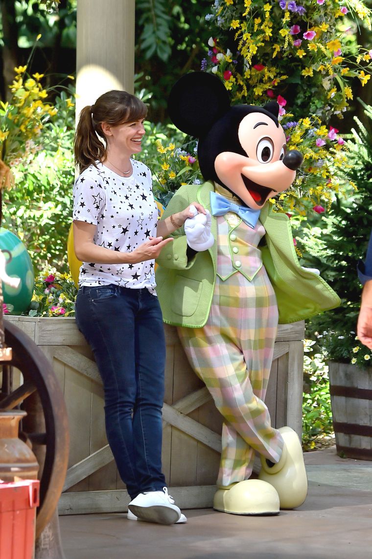 Jennifer Garner went to Disney World since her husband is Batman and all.