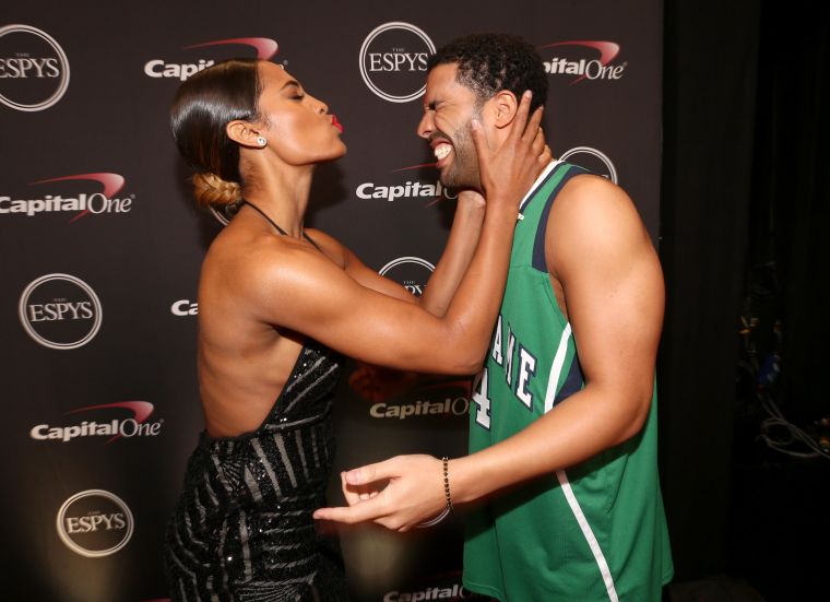 Drake again, aka the sixth man on Skylar Diggins' friend zone squad.