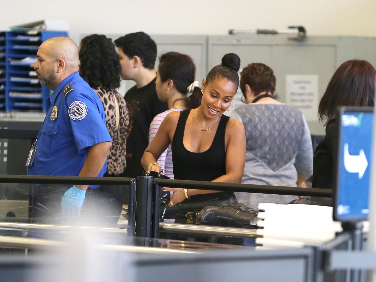 Jada Pinkett Smith shows off her unbelievable body as she catches a flight out of LAX