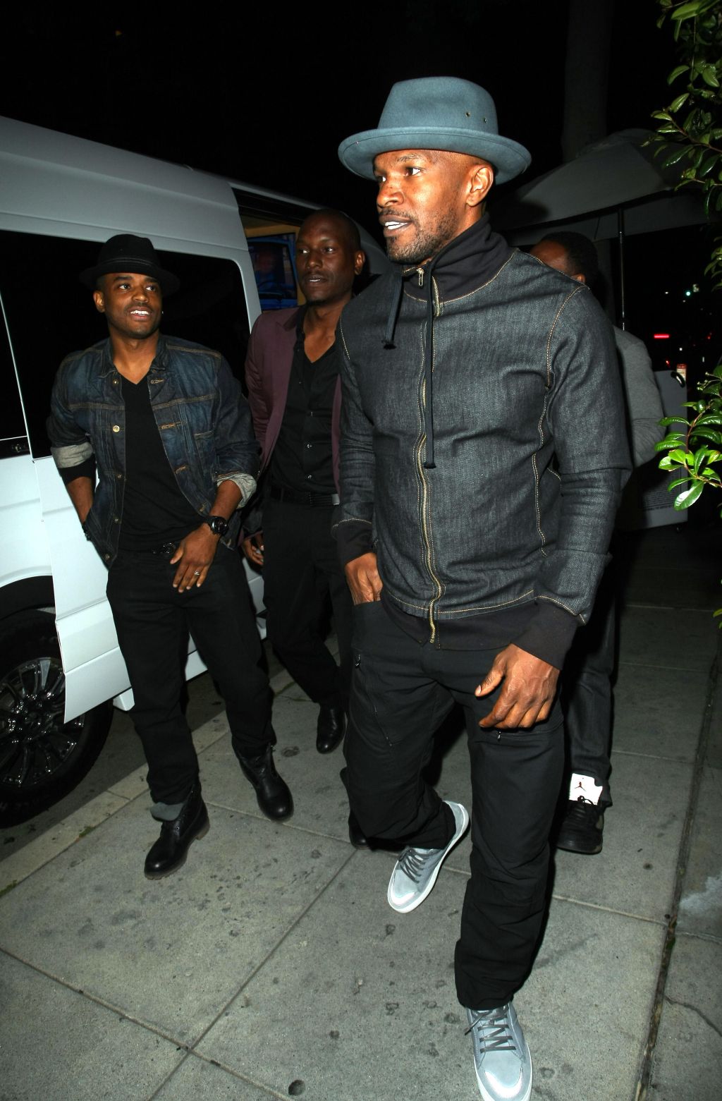 Actors Jamie Foxx , Tyrese Gibson, Larenz Tate and friends dine out at Mr.Chow