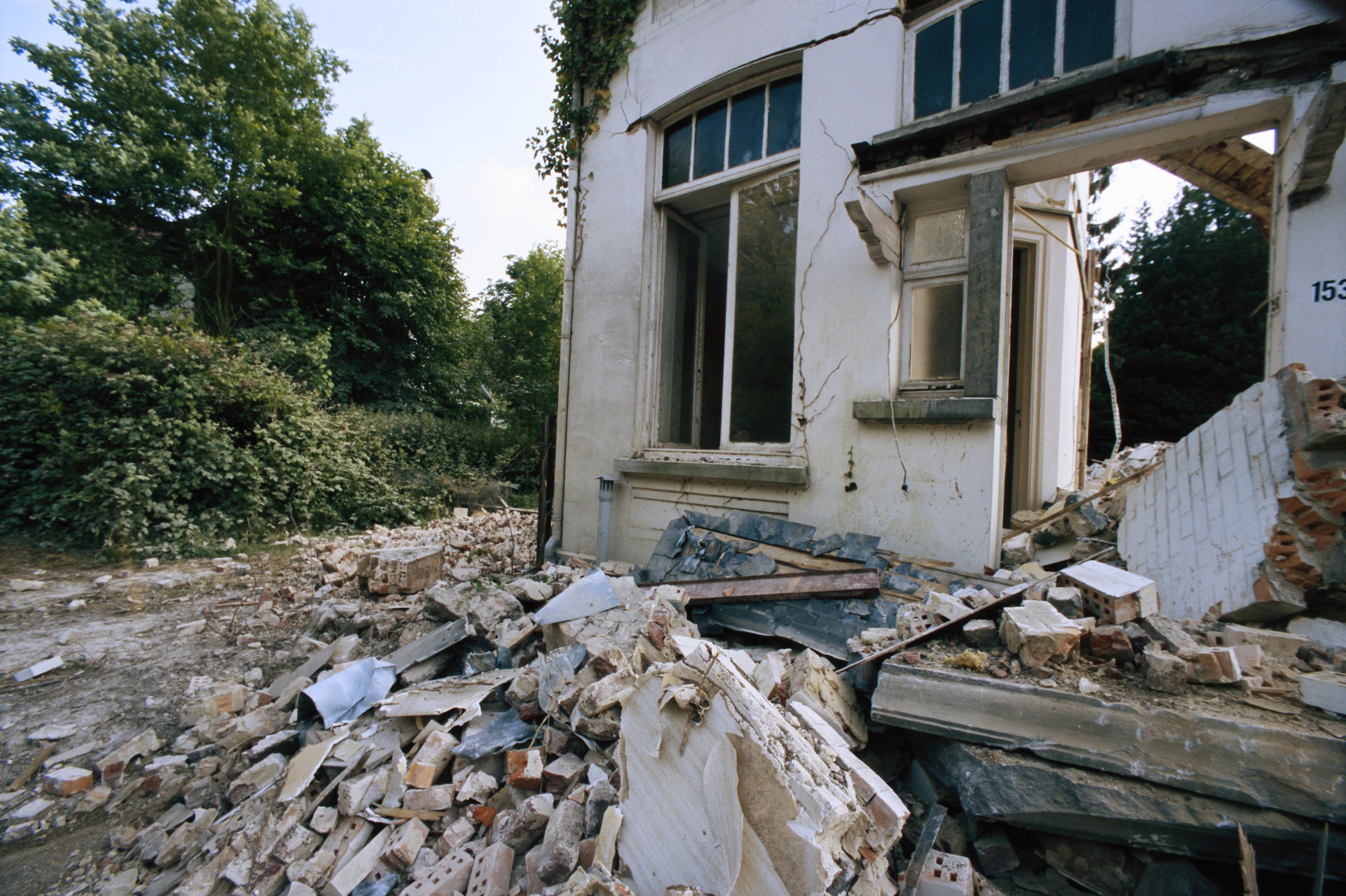 Earthquake wracked house, close-up