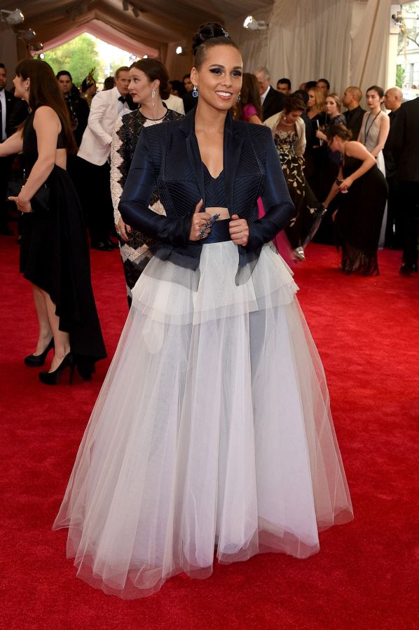 Celebrities Arrive At MET Gala 2015