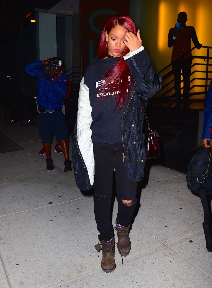 Rihanna arrived at a recording studio in Chelsea at 1 a.m. to work with her ex Drake. They remained inside for almost 3 hours, working together on a new project.