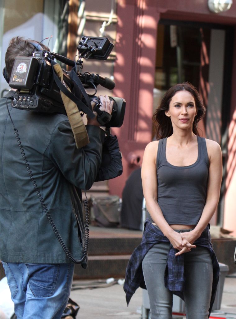 Megan Fox bares the cold in New York City during filming of "Teenage Mutant Ninja Turtles 2."