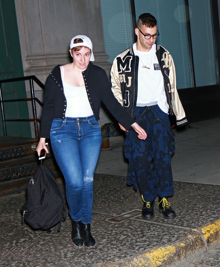 Lena Dunham and her boyfriend head out to attend Taylor Swift’s house party.