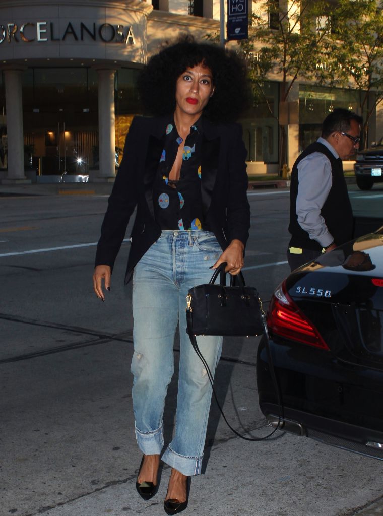 Celebrities: they're just like us. Tracee Ellis Ross grabbed a to-go meal in style.