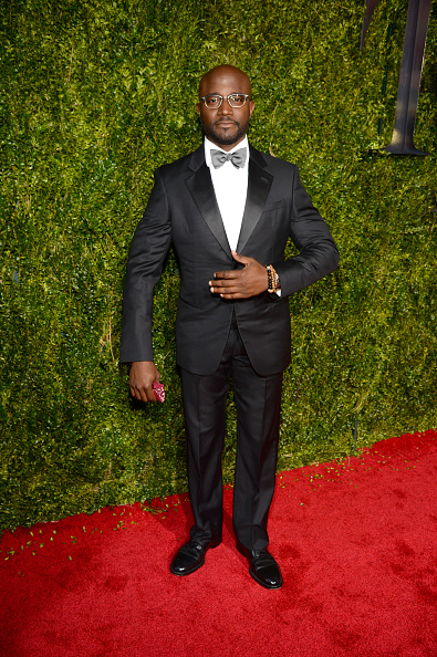 Taye Diggs brought the handsome in a clean suit and bow-tie.