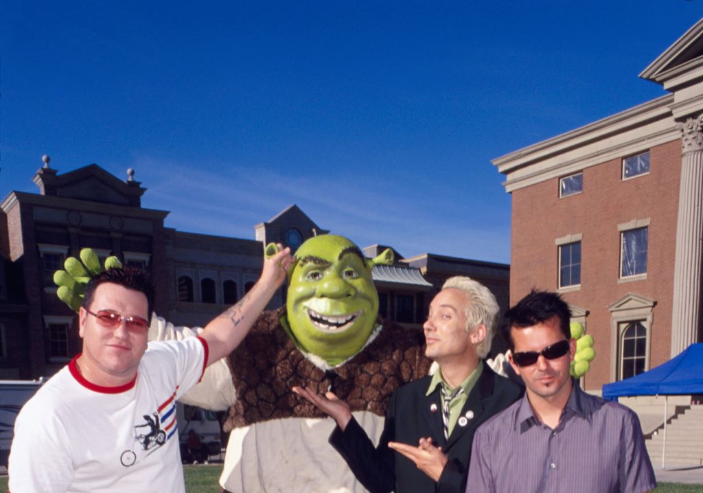 Smash Mouth promoting "Shrek" soundtrack