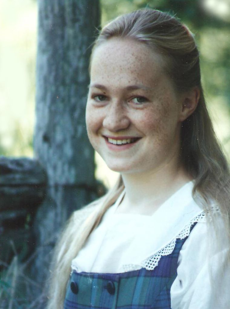 Rachel Dolezal shows off her natural locks and freckled face.