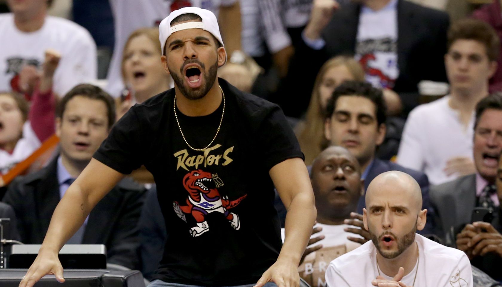 Drake courtside, Toronto Raptors vs Brooklyn Nets game