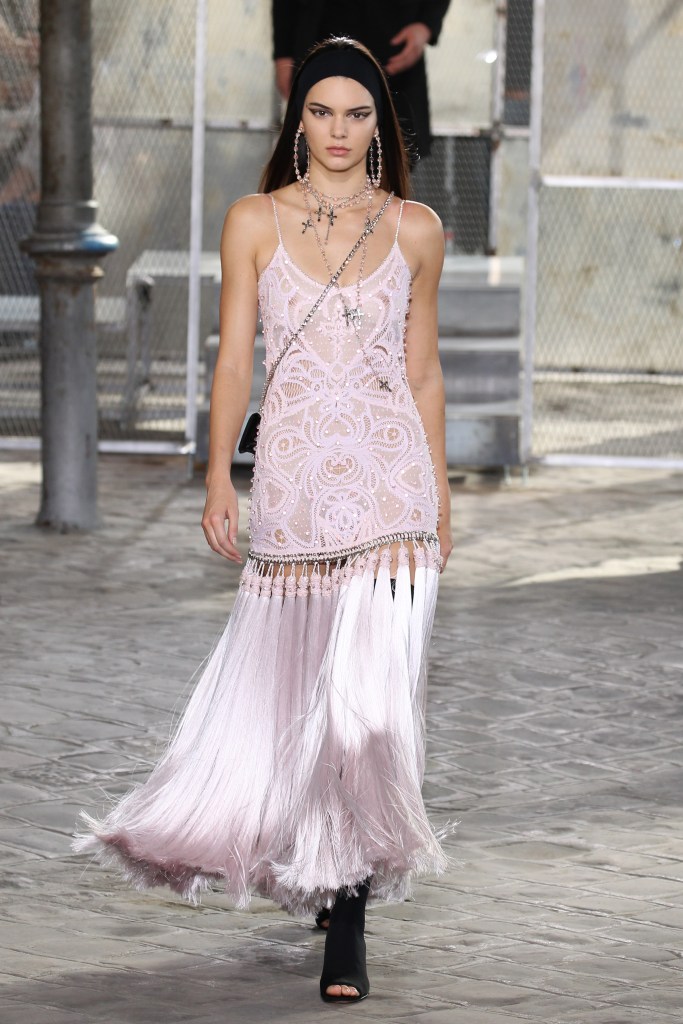 Kendall Jenner Breaks Kim Kardashian's Instagram Record