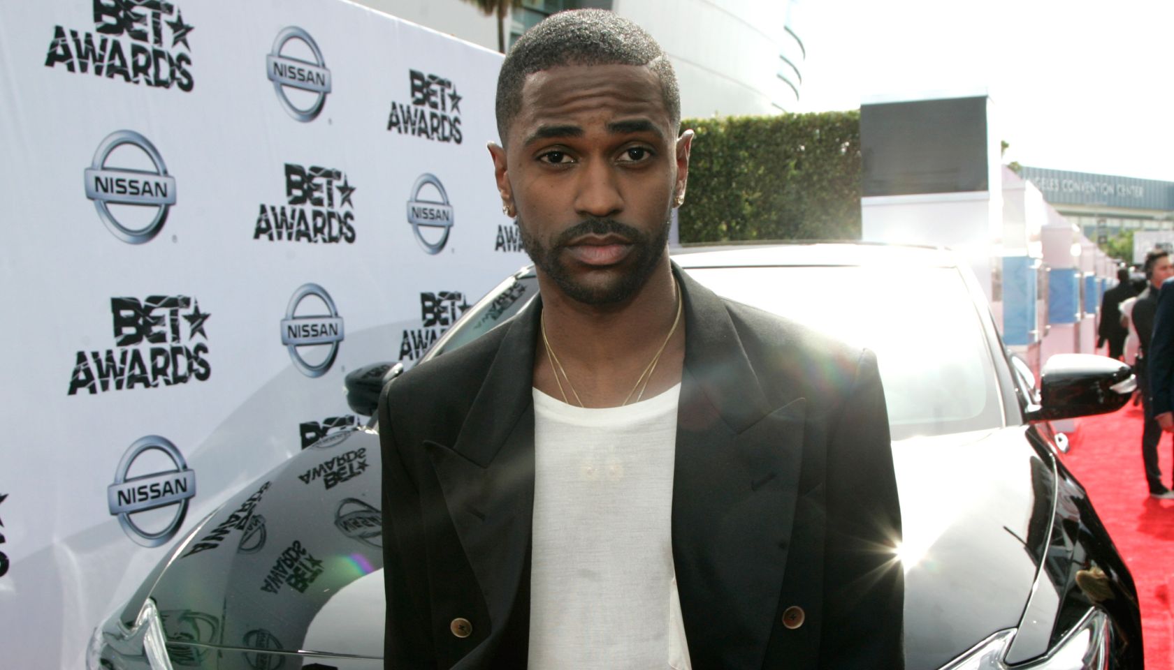 2015 BET Awards - Nissan Red Carpet