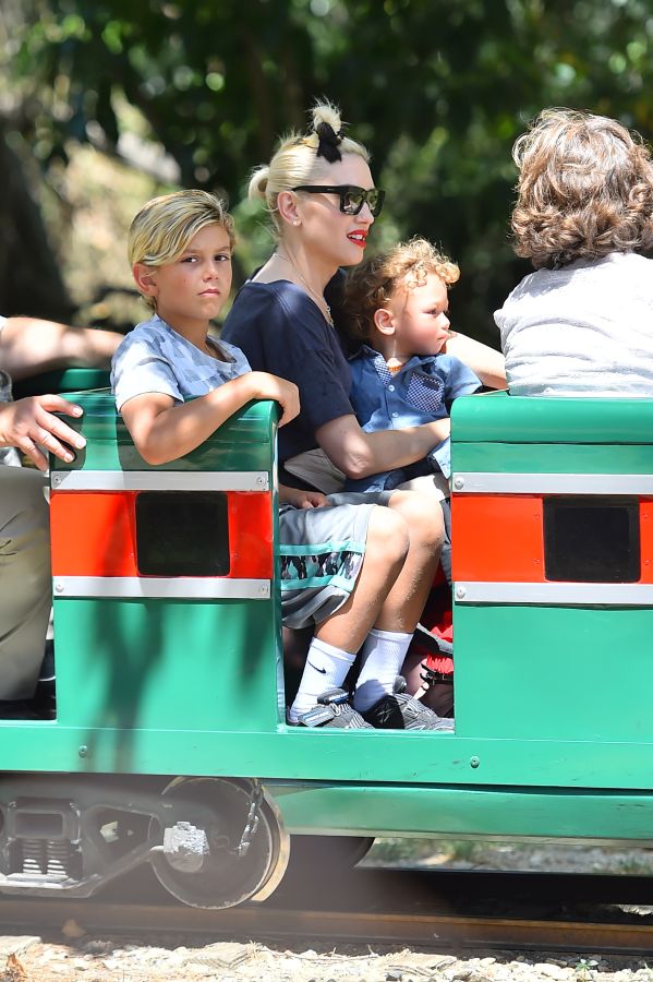 Gwen Stefani takes her boys to the Griffith Park Pony Ride and train ride