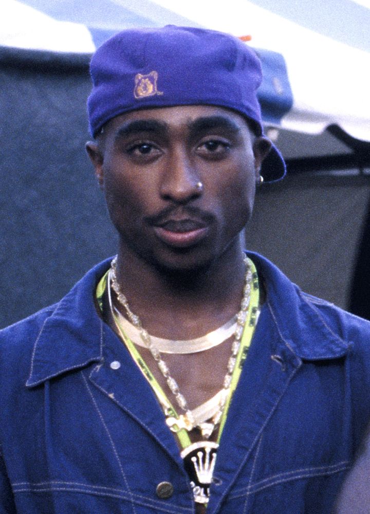 Tupac once cried after talking to Maya Angelou on the set of “Poetic Justice.”