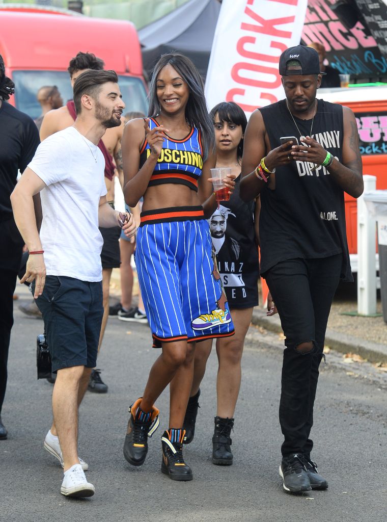 Jourdan Dunn showed off her model abs at the Wireless Festival.