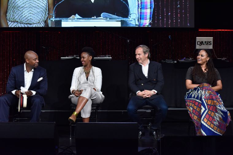 The night's honorees take the stage together.