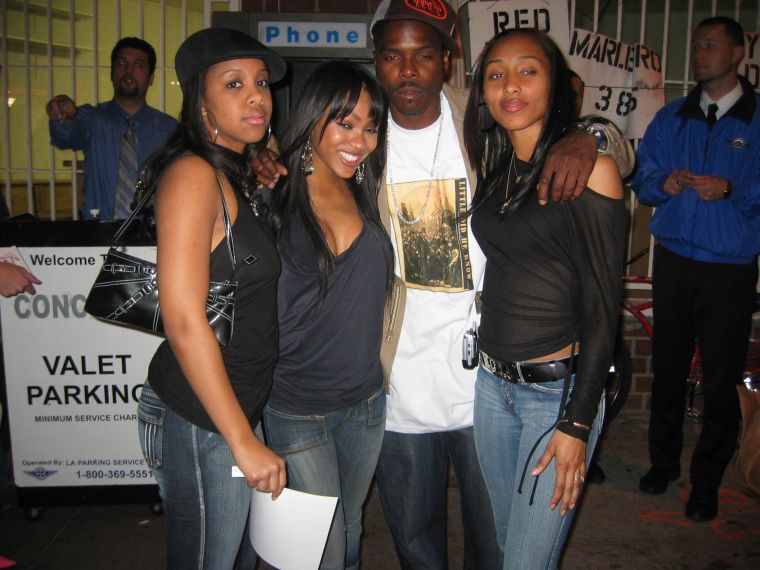 Super throwback of Meagan hanging out with friends in L.A. back in ’04.