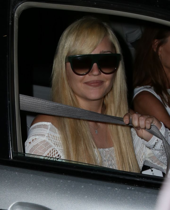 There she is! Amanda Bynes flashed a smile to the cameras while spotted in Los Angeles.