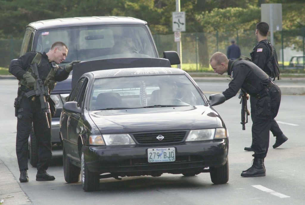SWAT team stops car in Maryland