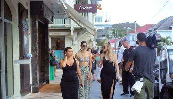 Kim Kardashian, Kendall Jenner, Kourtney Kardashian, Khloe Kardashian in St. Barts