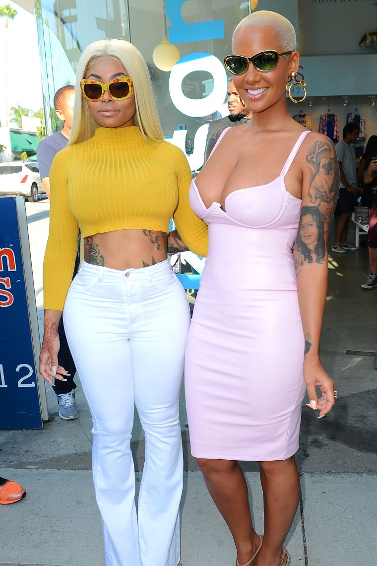 Muva and Chyna complement each other’s fly.
