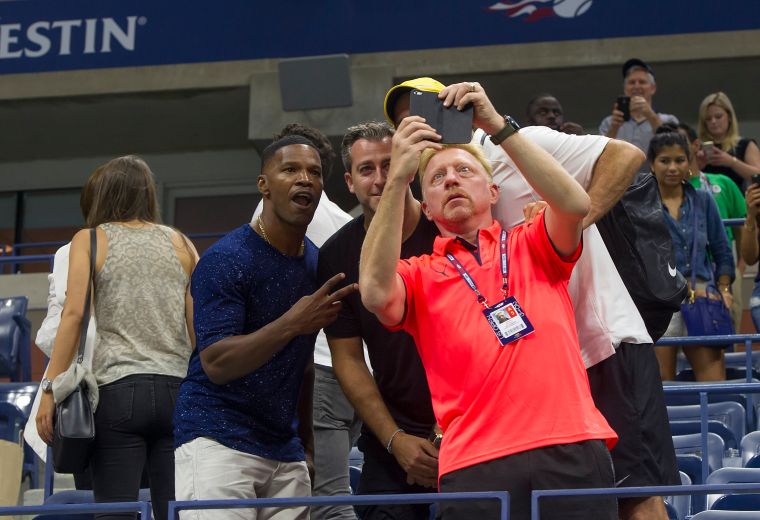How great is this picture of Jamie Foxx and former tennis player Boris Becker taking a selfie at the US Open?