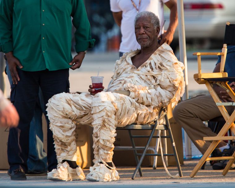 This is Morgan Freeman dressed up like a mummy on set of “Going In Style” in New York City.