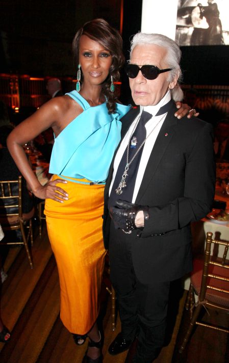 Iman and Karl giving glam, glam, glam.