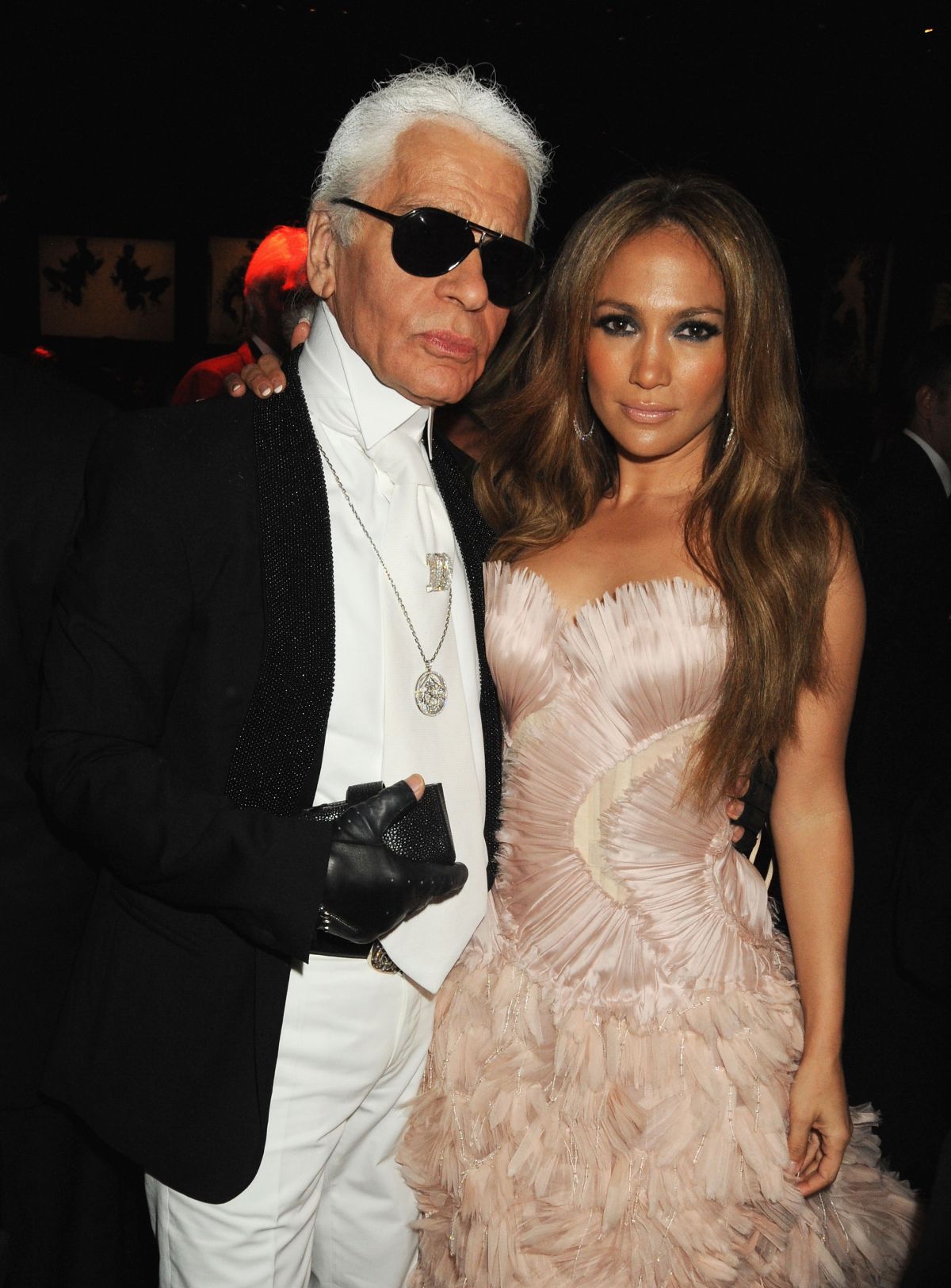 18 Fashionable Photos Of Karl Lagerfeld & His Famous Friends - Hot 107. ...