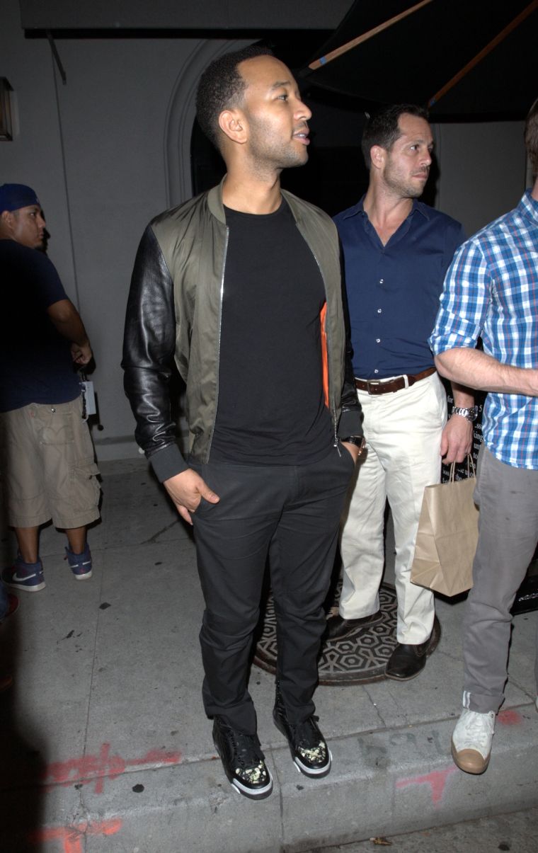 When you’re waiting on bae because they told you they’re outside, but they really five minutes away. Hello, John Legend.