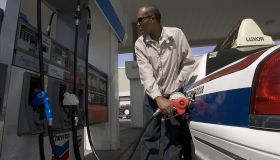 Gas Prices Rise As Hurricane Rita Threatens Refineries