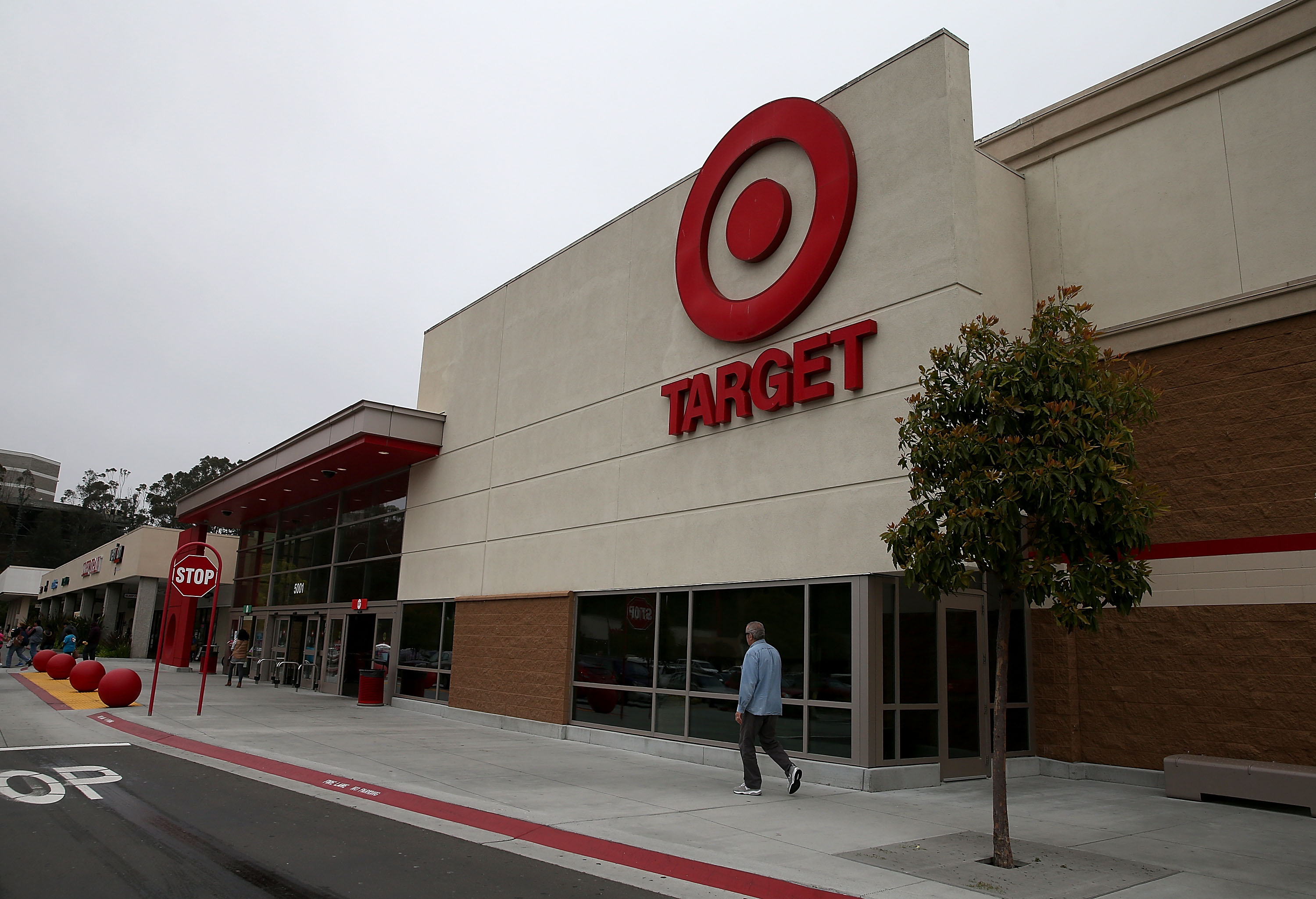 CVS Acquires Target's Pharmacy And Clinic Businesses For $1.9 Billion