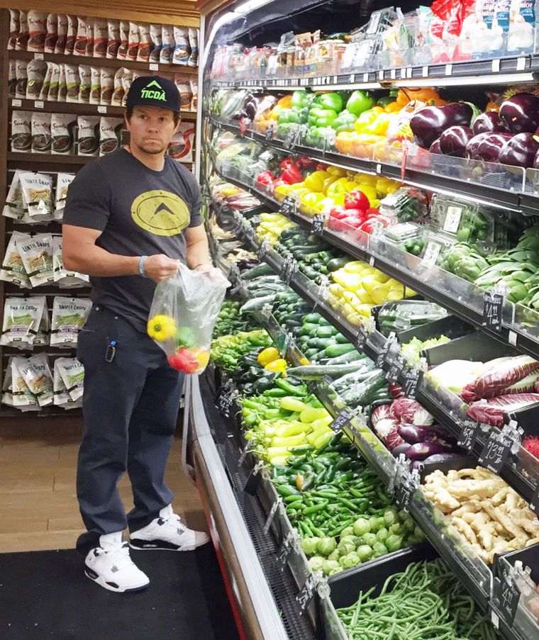 Mark Wahlberg left to get some peppers, but ended up snapping selfies with fans and even donating some change to the Boy Scouts Of America.