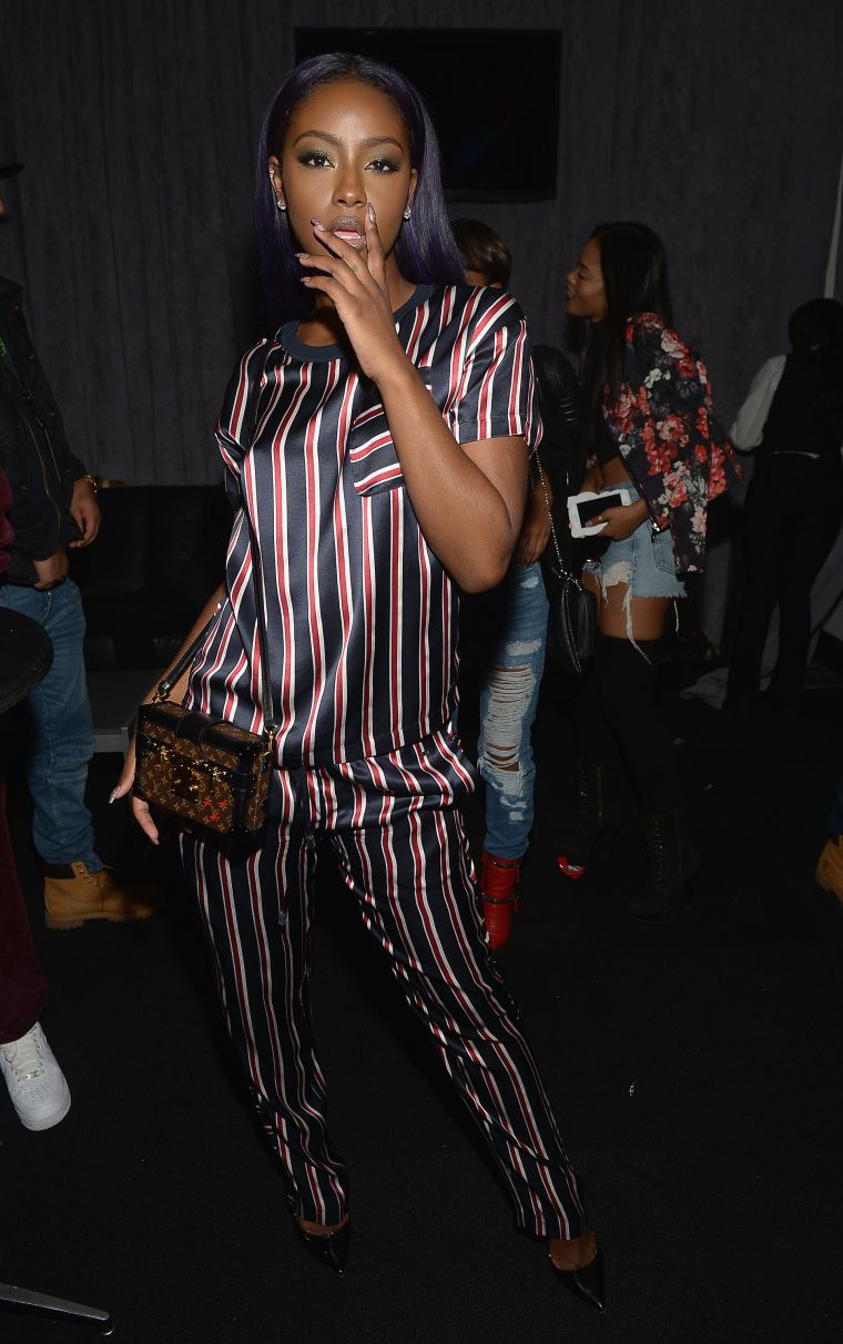 Justine Skye gave a perfect pose backstage.