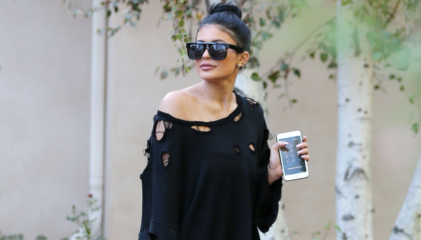 Kylie Jenner - Kardashian-Jenner sisters film KUWTK