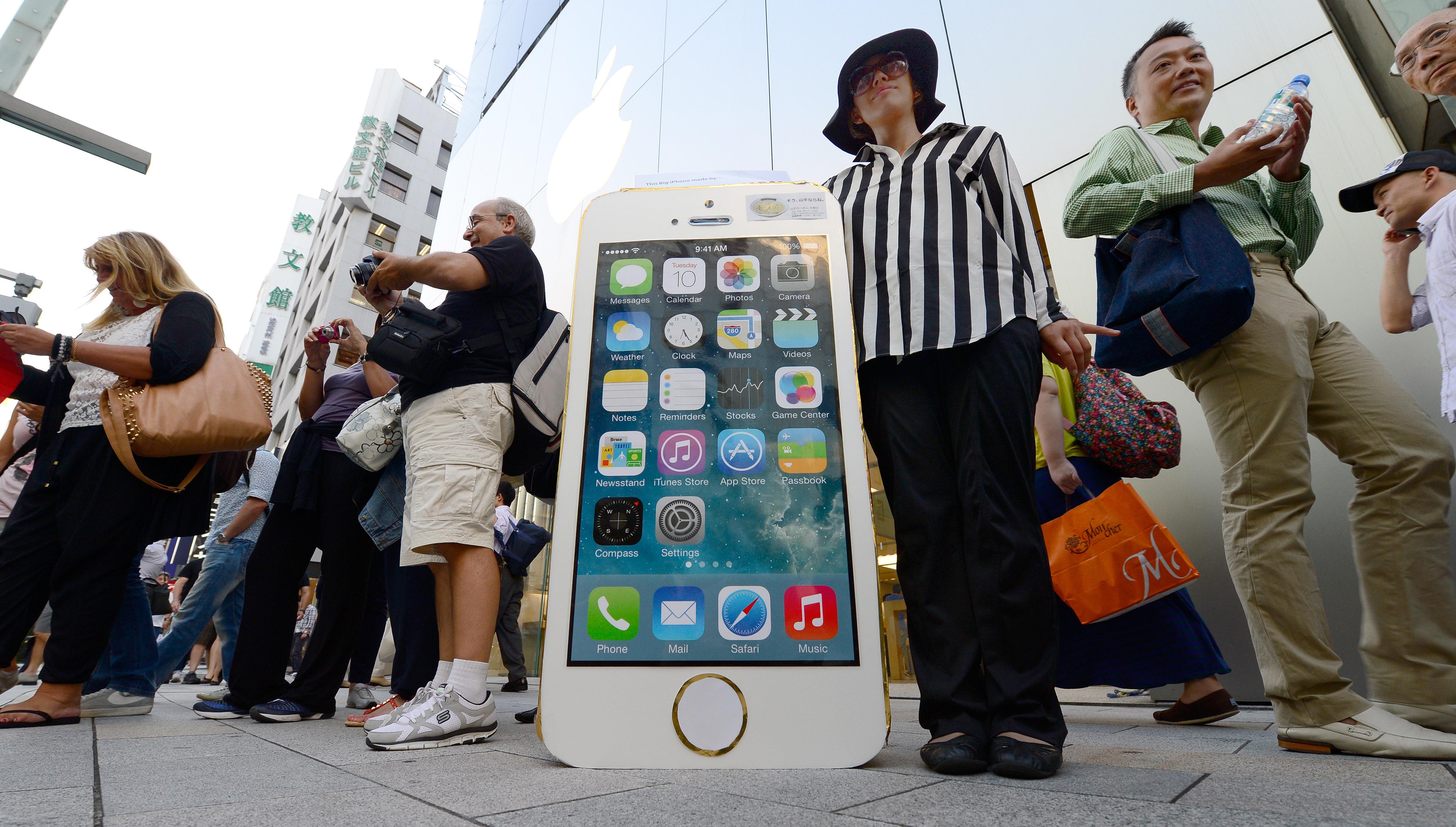 JAPAN-US-TELECOM-IT-APPLE