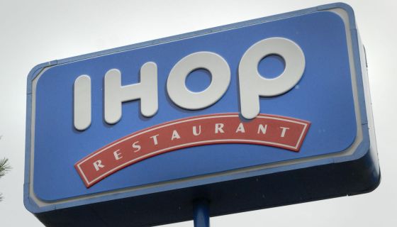 IHOP Pancake Restaurant. International House of Pancakes is Expanding Their  Menu To Include Burgers II Editorial Photography - Image of america, food:  150008157