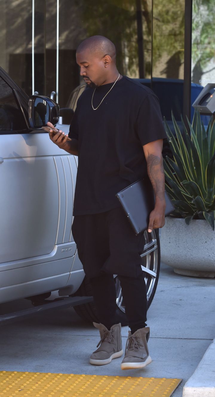 Remember when Kanye didn’t have a cell phone?