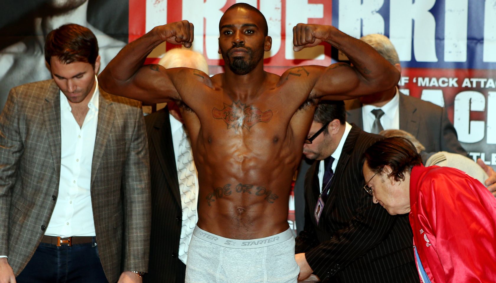 Carl Froch and Yusaf Mack - Weigh In