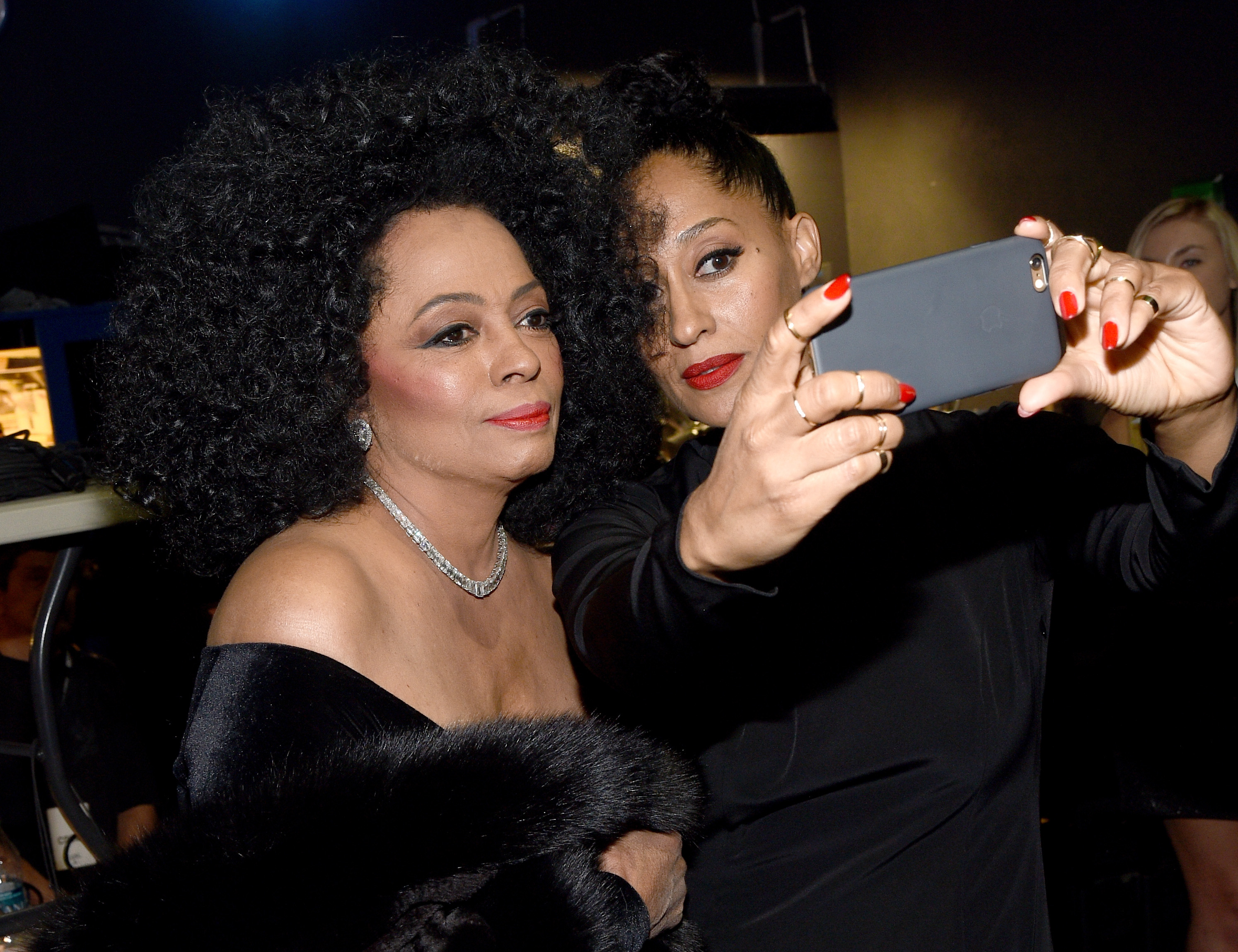 2014 American Music Awards - Backstage And Audience