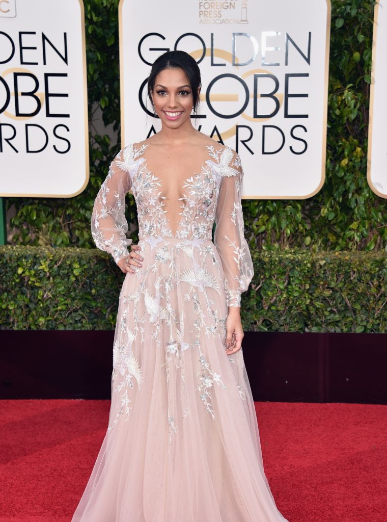 Miss Golden Globes Corinne Foxx dazzles on the red carpet of the 2016 Golden Globe Awards.