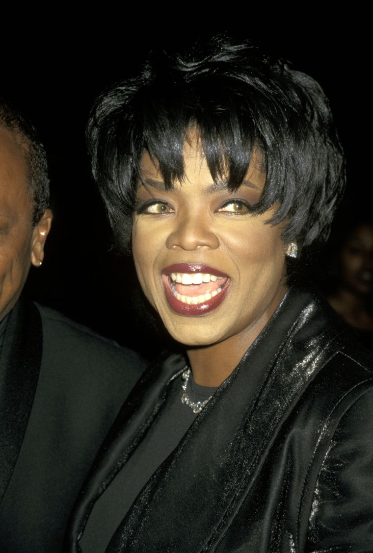 Looks like Oprah rocked the chic bowl cut before RiRi became known for it.