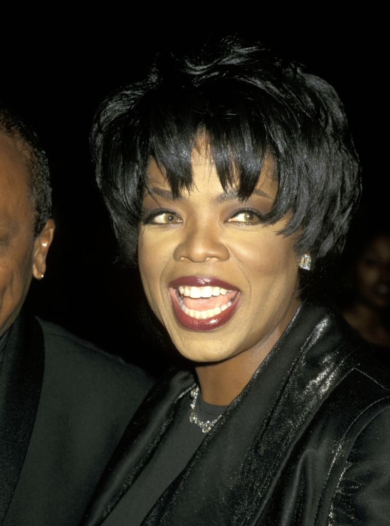 Looks like Oprah rocked the chic bowl cut before RiRi became known for it.