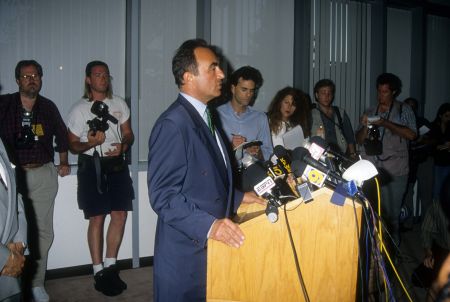Robert Shapiro reads O.J.’s damning letter to the press.