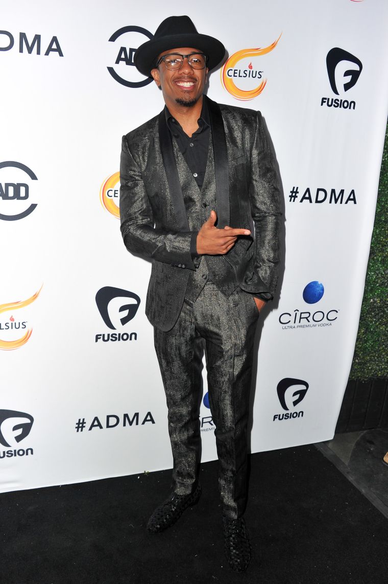 Nick Cannon chose to cover his head in a fedora for the event.
