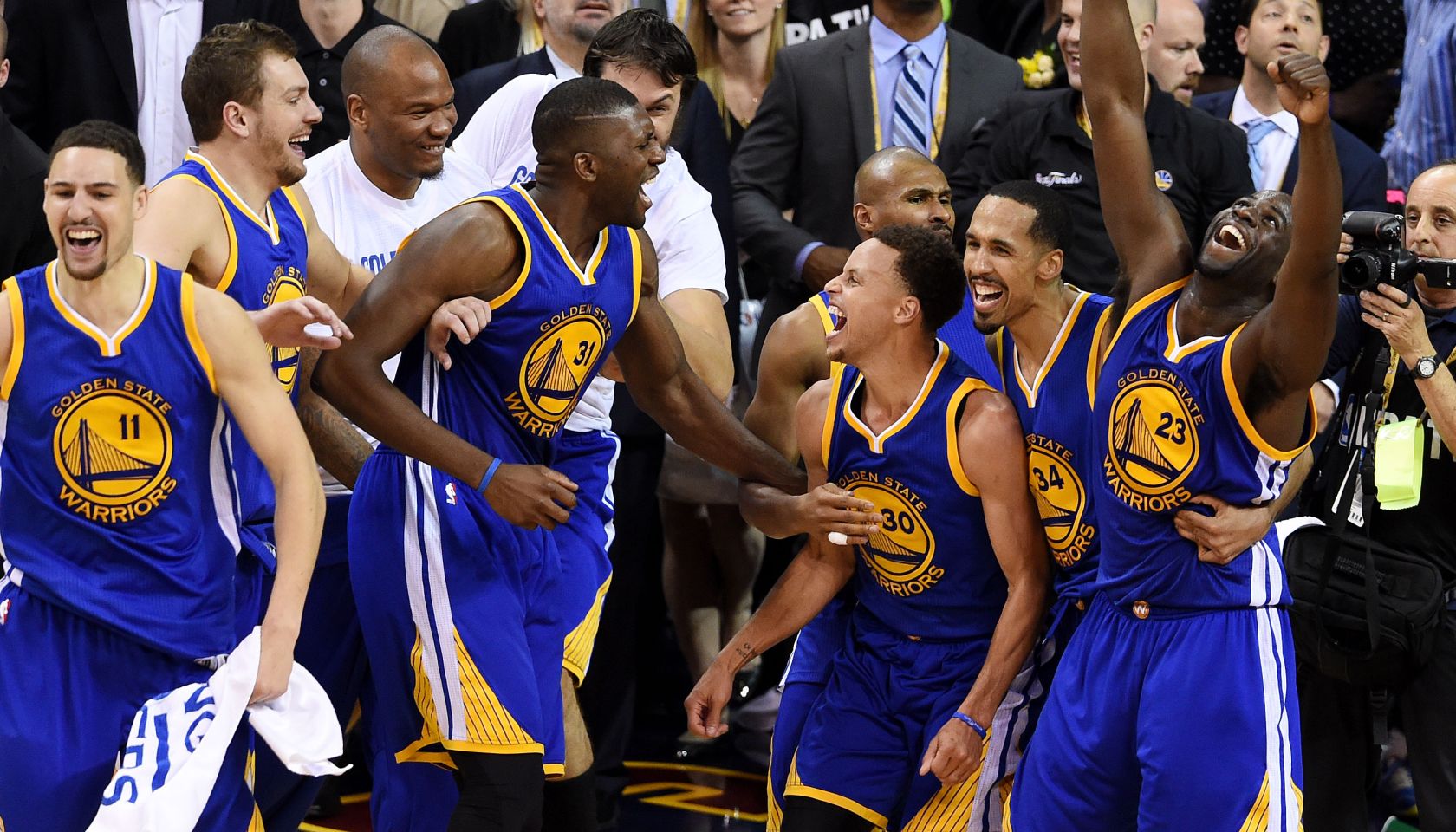 2015 NBA Finals - Game Six