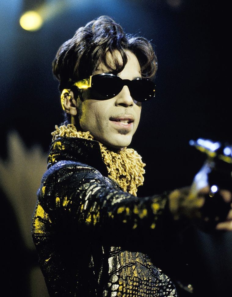 Prince performing at Shoreline Amphitheater in Mountain View, Calif. on October 10th, 1997.