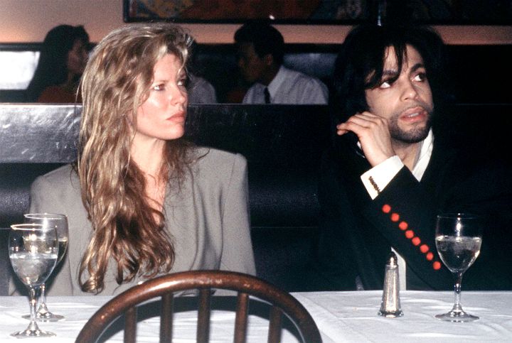 Stop the press! Prince had more than just an eye for Kim Basinger during the filming of ‘Batman’.