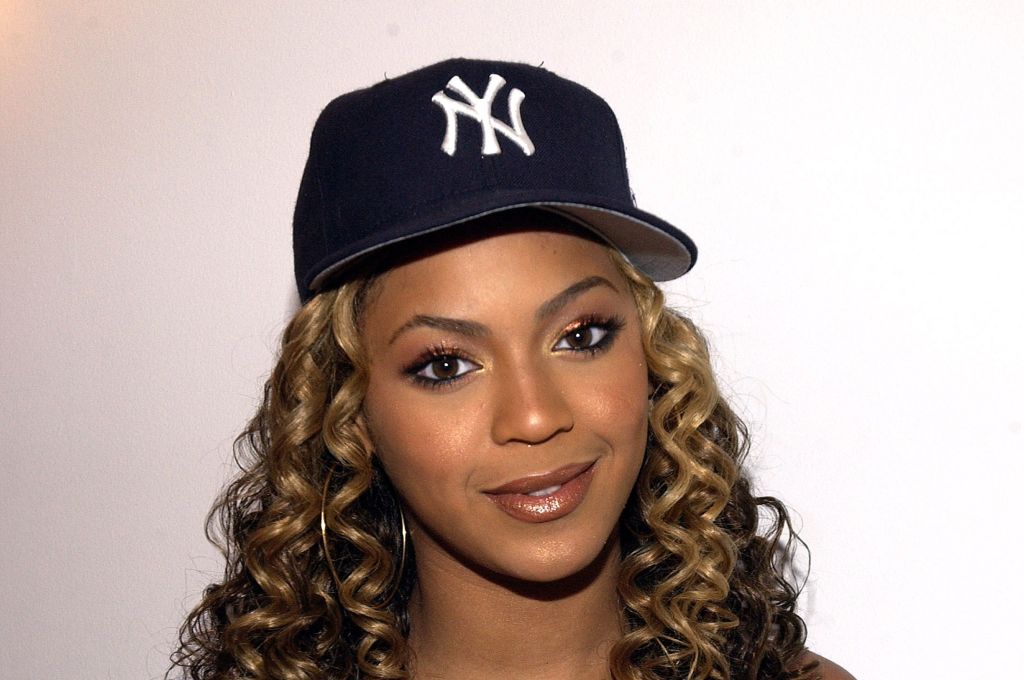 'Spankin' New Music Week' with Jay-Z, Beyonce Knowles and Solange Knowles on MTV's 'TRL' - November 21, 2002